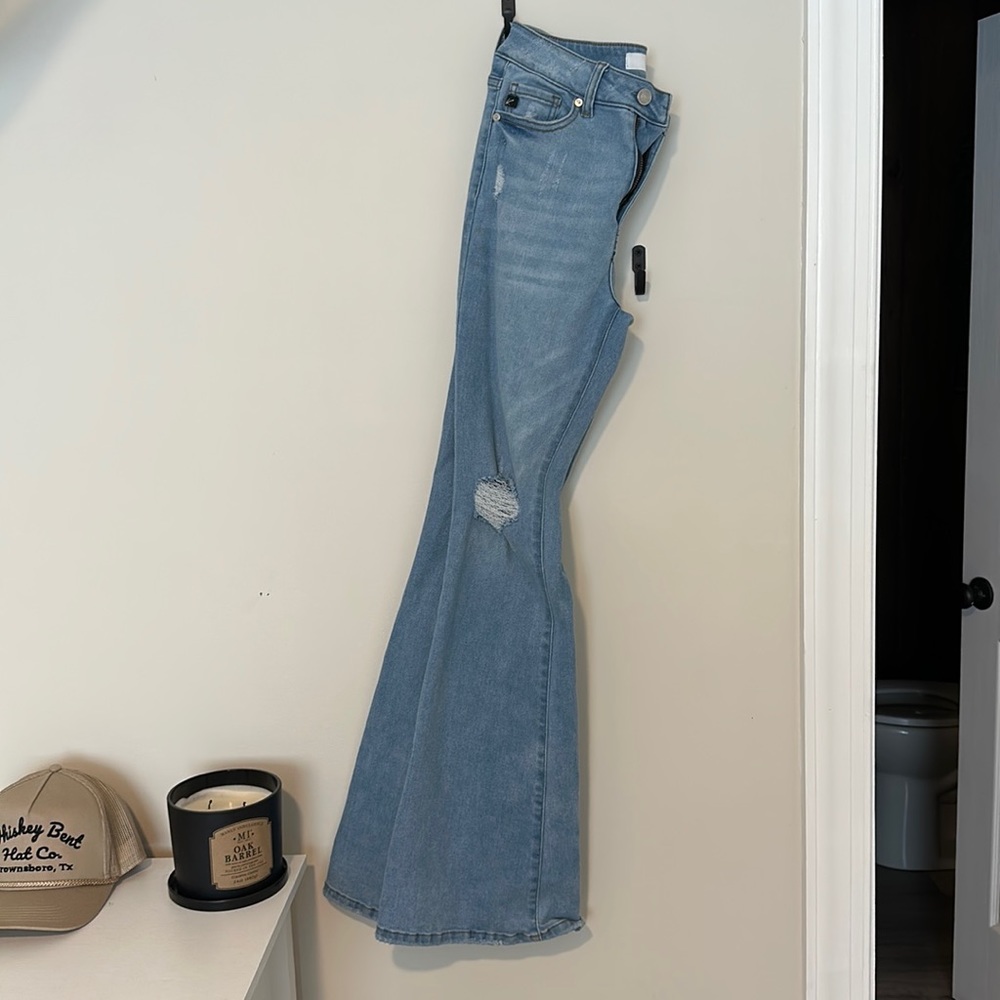 Light wash bootcut Jean
